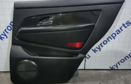Обшивка двери SsangYong Rexton 2010 Y250