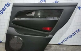 Обшивка двери SsangYong Rexton 2010 Y250