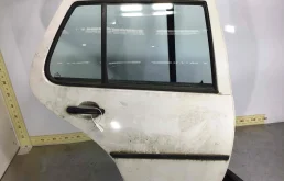 Дверь задняя правая Volkswagen Golf 4 поколение (1997-2004) бензин 1.4 i Механика Х/б