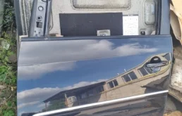 Дверь передняя левая для Volkswagen Touran 2011 года на фотографиях