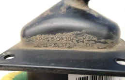 Бачок ГУР для Audi A8 2010 года на фотографиях