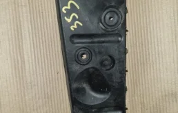 Кронштейн бампера Audi A4 2003 8E5