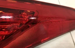 Фонарь внешний правый для Hyundai i40 на фотографиях