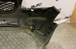 Бампер передний для Volvo C30 2011 года на фотографиях