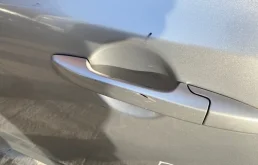 Дверь передняя левая для Honda Civic 2010 года на фотографиях