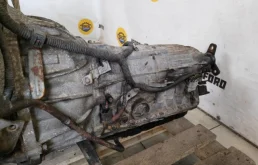 Двигатель для Lexus LS 2005 года на фотографиях