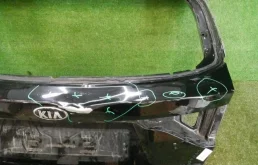 Крышка багажника для Kia Rio X line 2017 года на фотографиях