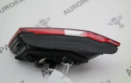 Фонарь внутренний правый для Mercedes-Benz E class 2009 года на фотографиях