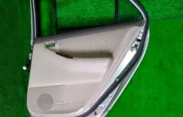 Дверь задняя правая для Toyota Corolla 2001 года на фотографиях