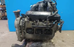 Двигатель без навесного для Subaru Legacy B4 на фотографиях