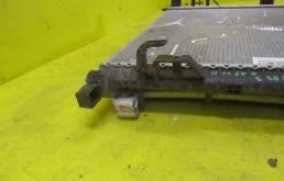 Радиатор охлаждения ДВС для Renault Sandero на фотографиях