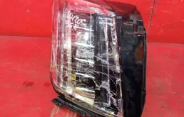 Фара правая для Cadillac Escalade 3 2006-2014