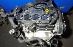 Двигатель без навесного для Ford Kuga 2015 года на фотографиях