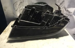 Фары для Land Rover Freelander 2007 года на фотографиях