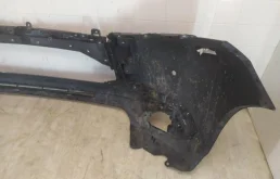 Бампер передний для Mitsubishi Pajero Sport 2024 года на фотографиях