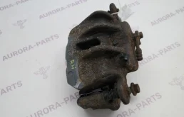 Суппорт передний правый для Land Rover Discovery на фотографиях