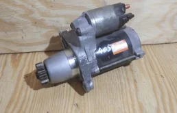 Стартер для Toyota RAV4 2010 года на фотографиях