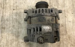 Генератор для Subaru Forester 2019 года на фотографиях