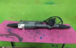 Рулевая рейка для Audi A8 2017 года на фотографиях