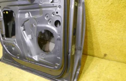 Дверь передняя левая для Audi Q7 2013 года на фотографиях