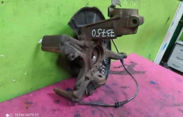 Кулак поворотный правый для Volkswagen Jetta на фотографиях