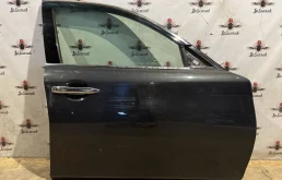 Дверь передняя правая Infiniti M37, Q70 Y51