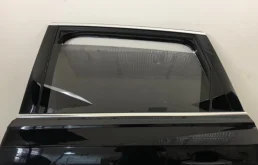 Дверь задняя левая для Audi Q7 2018 года на фотографиях