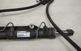 Рулевая рейка для BMW X3 2009 года на фотографиях