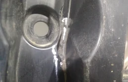 Кронштейн заднего бампера левый для BMW 7er на фотографиях