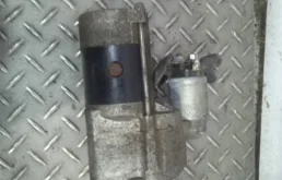 Стартер для Nissan Navara 2008 года на фотографиях