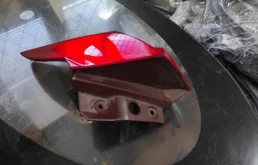 Фонарь внешний правый для Toyota RAV4 на фотографиях