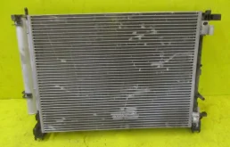 Радиатор охлаждения ДВС для Renault Sandero на фотографиях