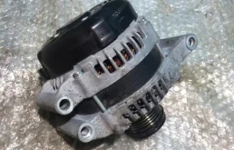 Генератор для Toyota RAV4 2021 года на фотографиях