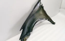 Крыло правое для Toyota RAV4 2013 года на фотографиях