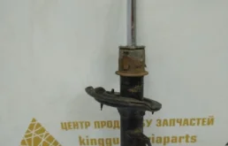 Стойка кузова центральная правая для Hyundai Solaris 2017 года на фотографиях