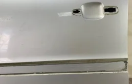 Двери для Opel Zafira 2007 года на фотографиях