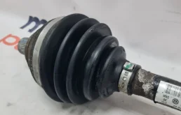 ШРУС внутренний передний левый для Volkswagen Tiguan на фотографиях