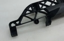 Кронштейн заднего бампера левый для Audi Q7 на фотографиях