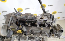 Двигатель без навесного для Ford Kuga 2019 года на фотографиях