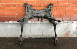 Подрамник двигателя для Mazda CX 5 на фотографиях