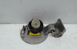 Крышка горловины топливного бака для Hyundai Solaris 2015 года на фотографиях