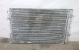 Радиатор кондиционера для Hyundai Solaris 2015 года на фотографиях