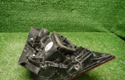 Фонарь внешний левый для Volkswagen Tiguan 2019 года на фотографиях