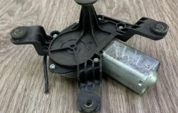 Мотор стеклоочистителя для Opel Zafira на фотографиях