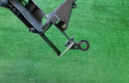 Усилитель переднего бампера для Mercedes-Benz CLA class 2018 года на фотографиях