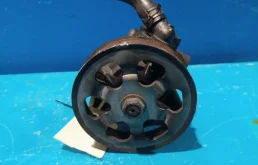 Насос ГУР для Honda CR-V 2002 года на фотографиях