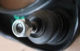 Рычаг передний правый верхний для Lexus LX на фотографиях