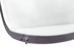 Лобовое (ветровое) стекло для Skoda Rapid на фотографиях