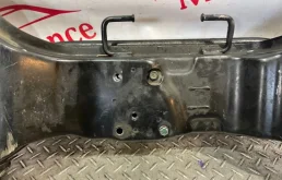 Подрамник двигателя для Hyundai Matrix 2008 года на фотографиях