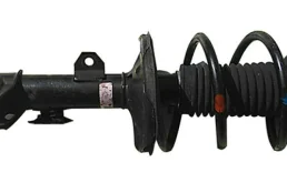 Передняя правая стойка в сборе для Toyota Avensis Седан T250 2003-2008